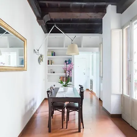 Casa Krispy, Piazza Di Spagna * Roma